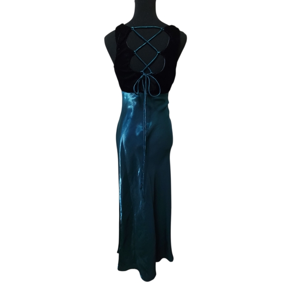 Vintage All That Jazz Black Velvet & Green Lace Up Back Formal Maxi Gown - Picture 2 of 8